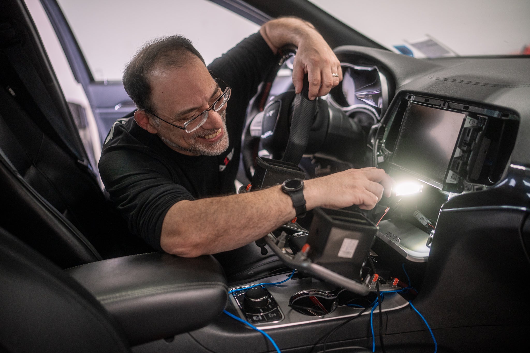 INTENS tazer 【愛知県手渡し】 Performance Electronics for select FCA vehicles – ZAutomotive